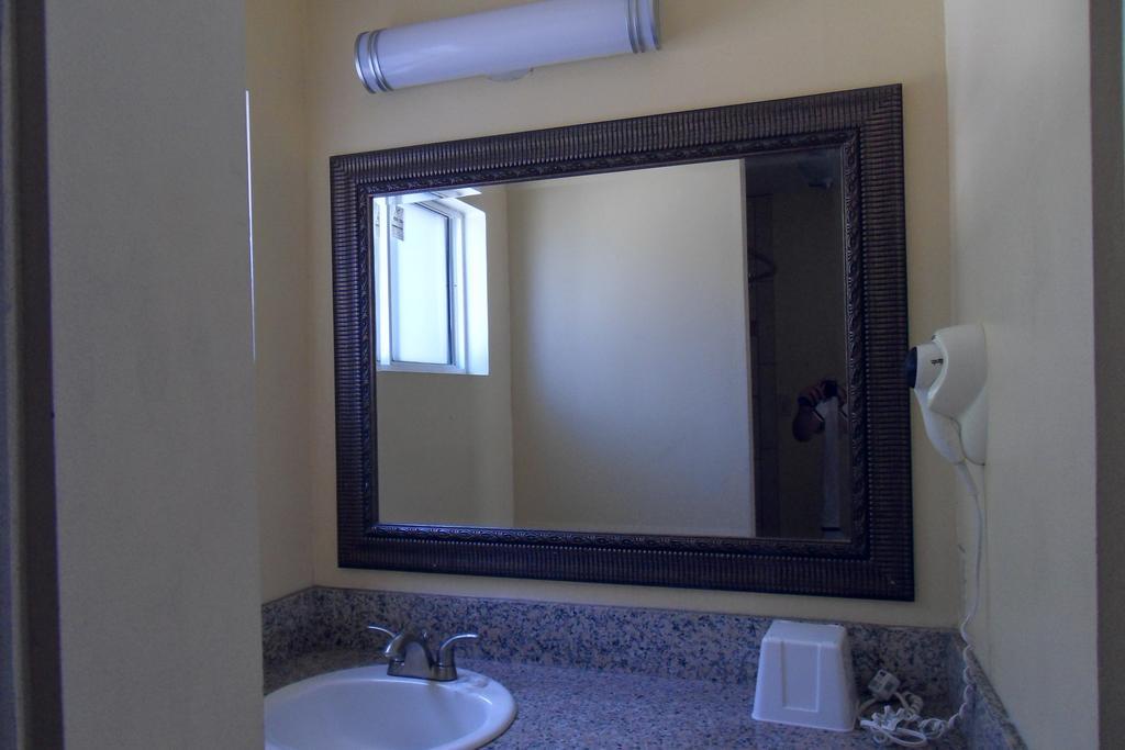 Rose Garden Inn Santa Barbara Ngoại thất bức ảnh
